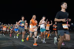 BIB: 23639, 2181, 214
                            <button type="button" onclick="openModal(22872563)" class="btn btn-primary btn-sm float-right btn-popup" data-toggle="modal" data-target=".modal-high-quality">
                        <i class="fas fa-shopping-cart"></i> Add to Cart
                    </button>
                                            <button type="button" onclick="isThisMe(22872563, true)" class="btn btn-success btn-sm float-right btn-popup btn-isme hidden" data-toggle="tooltip" data-placement="bottom" title="นี่คือรูปของคุณใช่ไหม คลิกที่นี่เพื่อเอาเข้าอัลบั้ม">
                        <i class="fas fa-plus"></i> Add to album
                    </button>
                    <button type="button" onclick="isThisMe(22872563, false)" class="btn btn-warning btn-sm float-right btn-popup btn-isnotme hidden">
                        <i class="fas fa-ban"></i> Remove from album
                    </button>
